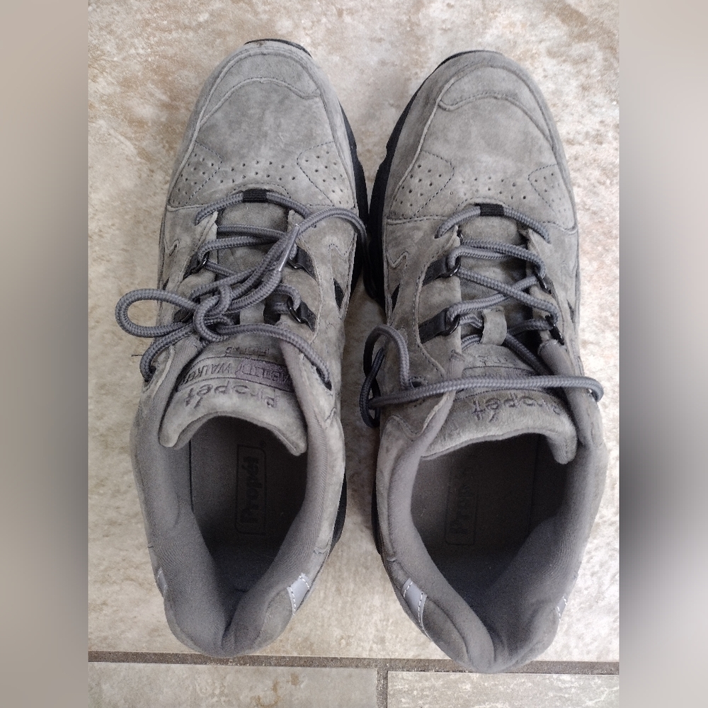 Propét stability walker tennis shoes women's size 10